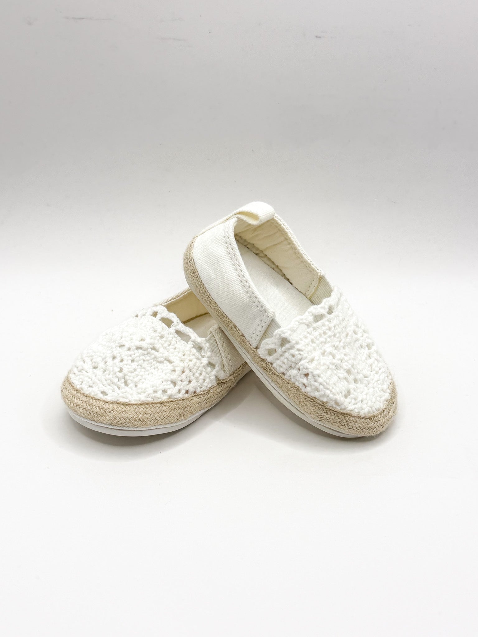 H&M hard sole espadrilles (16-17EU)