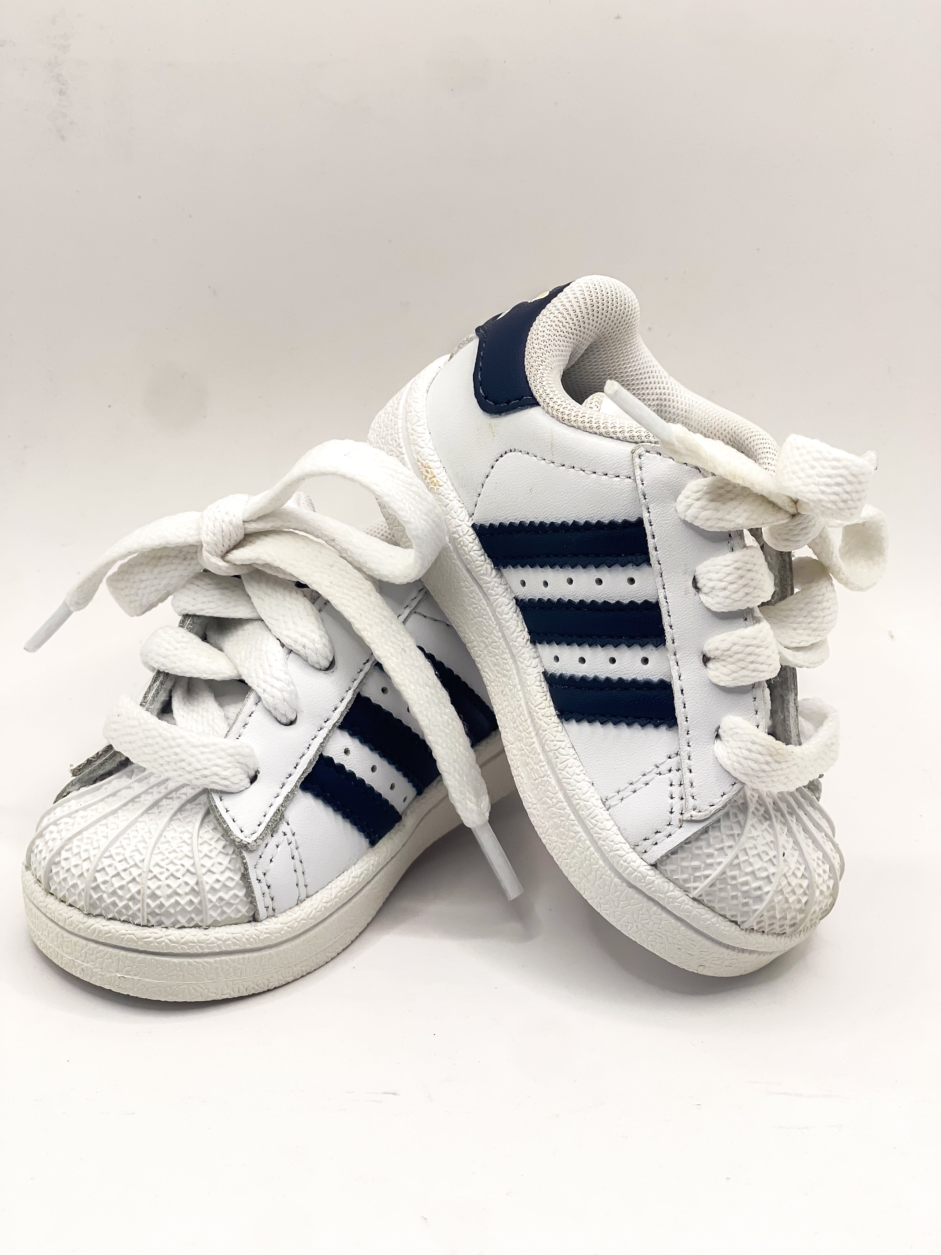 Adidas superstar sneakers (2UK)