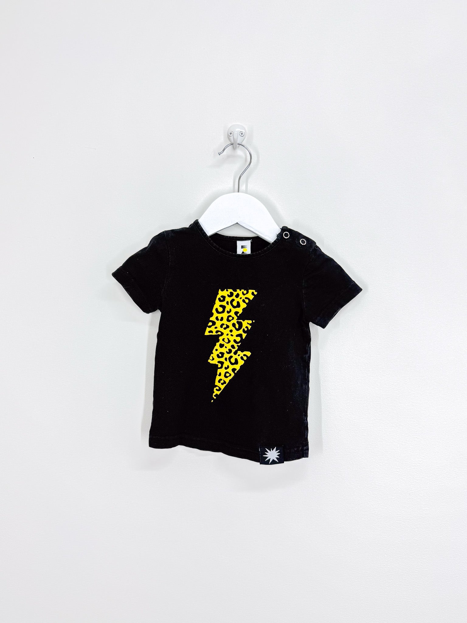 Kapow Kids leopard lightning tee (6-12m)