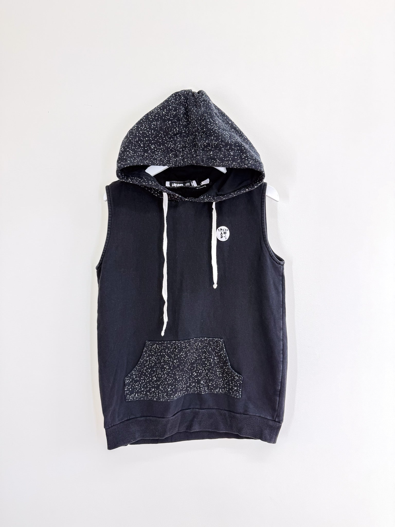 Radicool rad tribe sleeveless hoodie (8y)