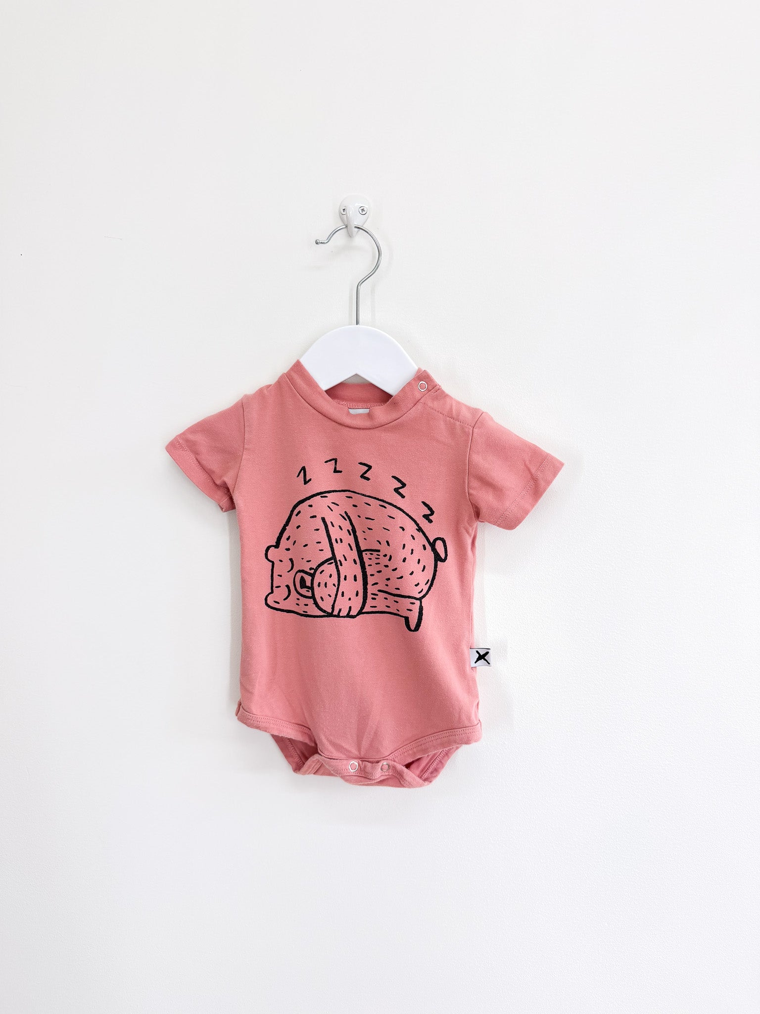 Minti sleepy bear bodysuit (3-6m)