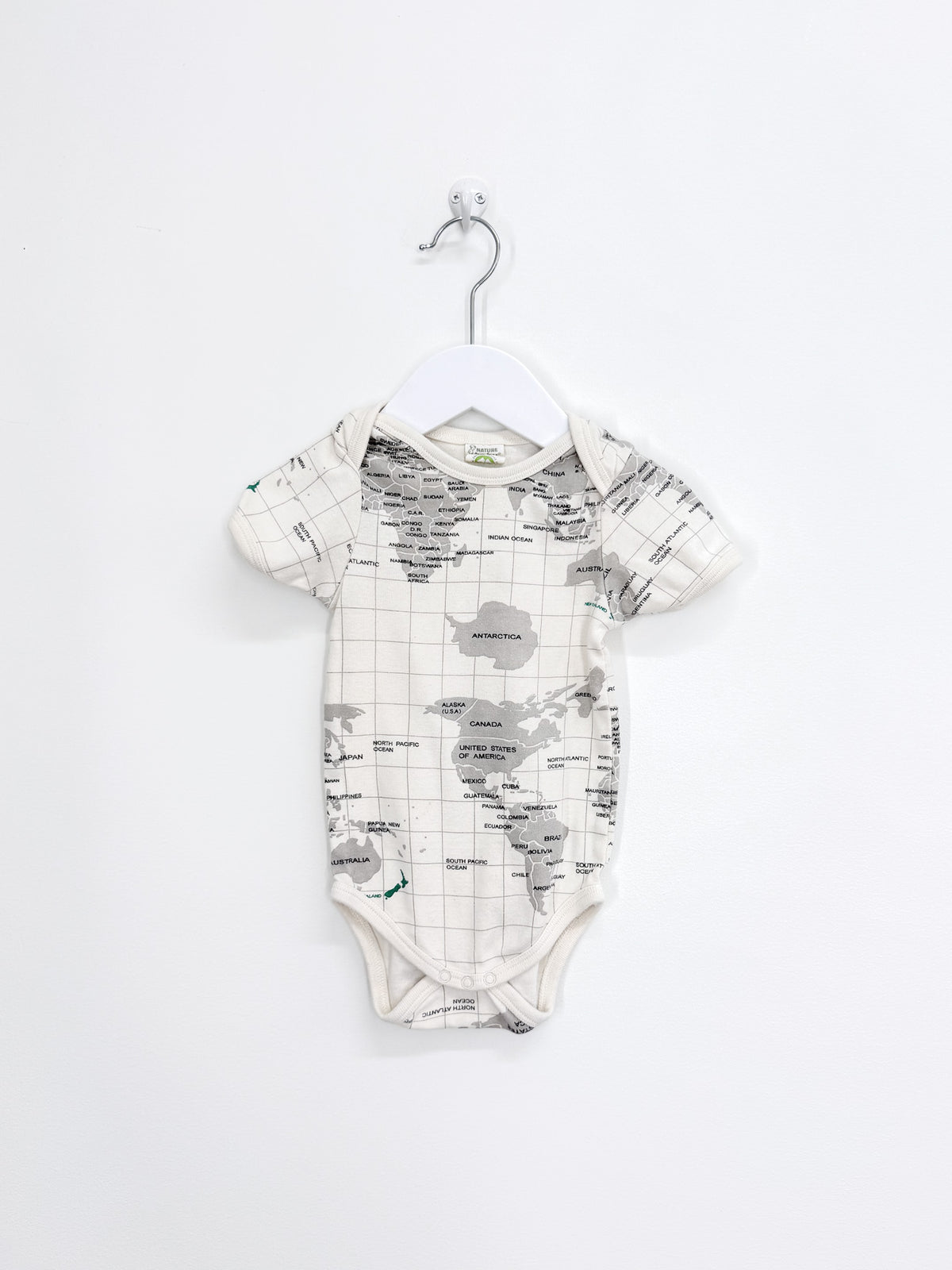 Nature Baby organic short sleeve bodysuit - world map (6-12m)