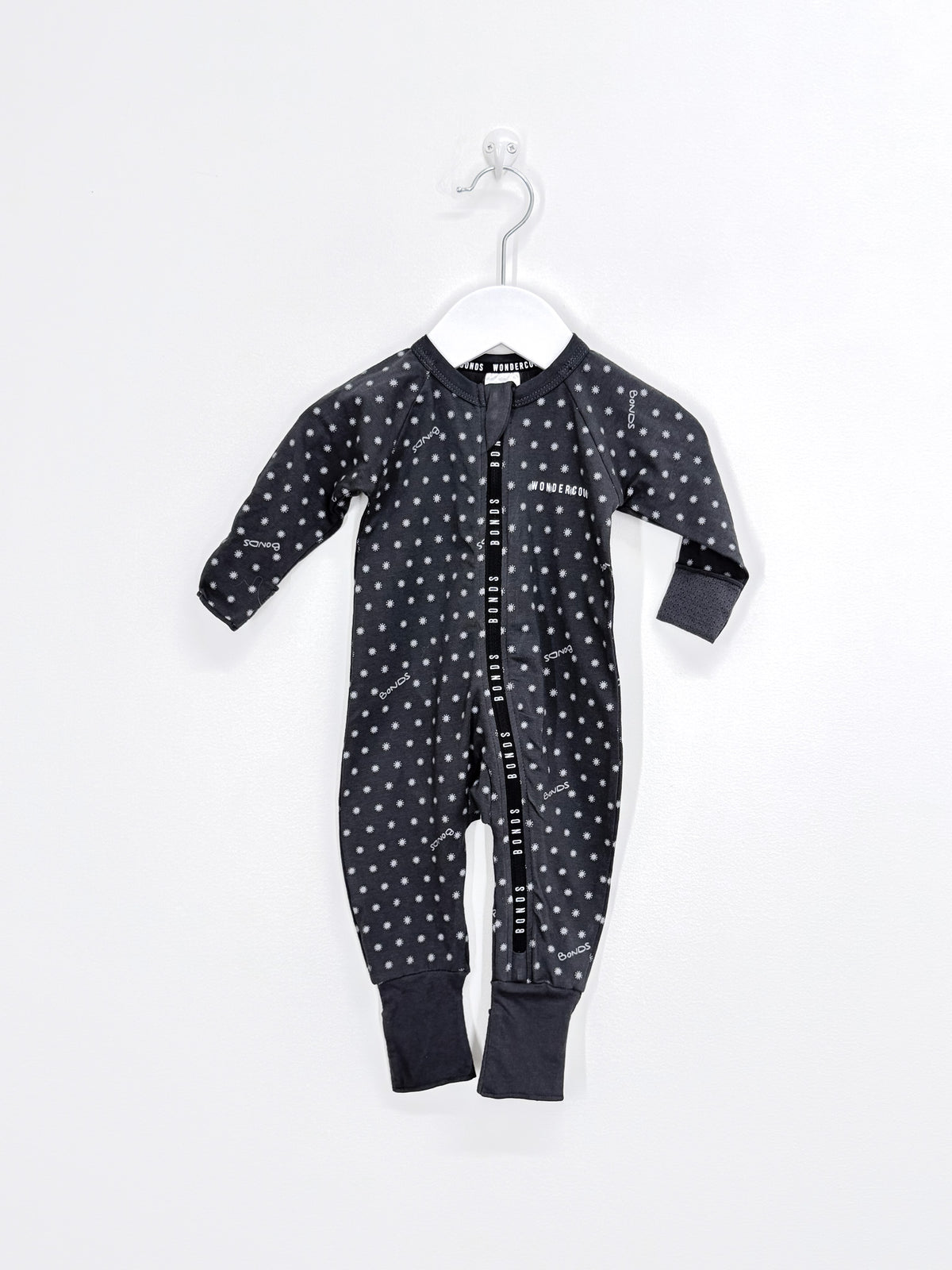 BNWOT Bonds wondercool wondersuit - dark grey suns (0-3m)