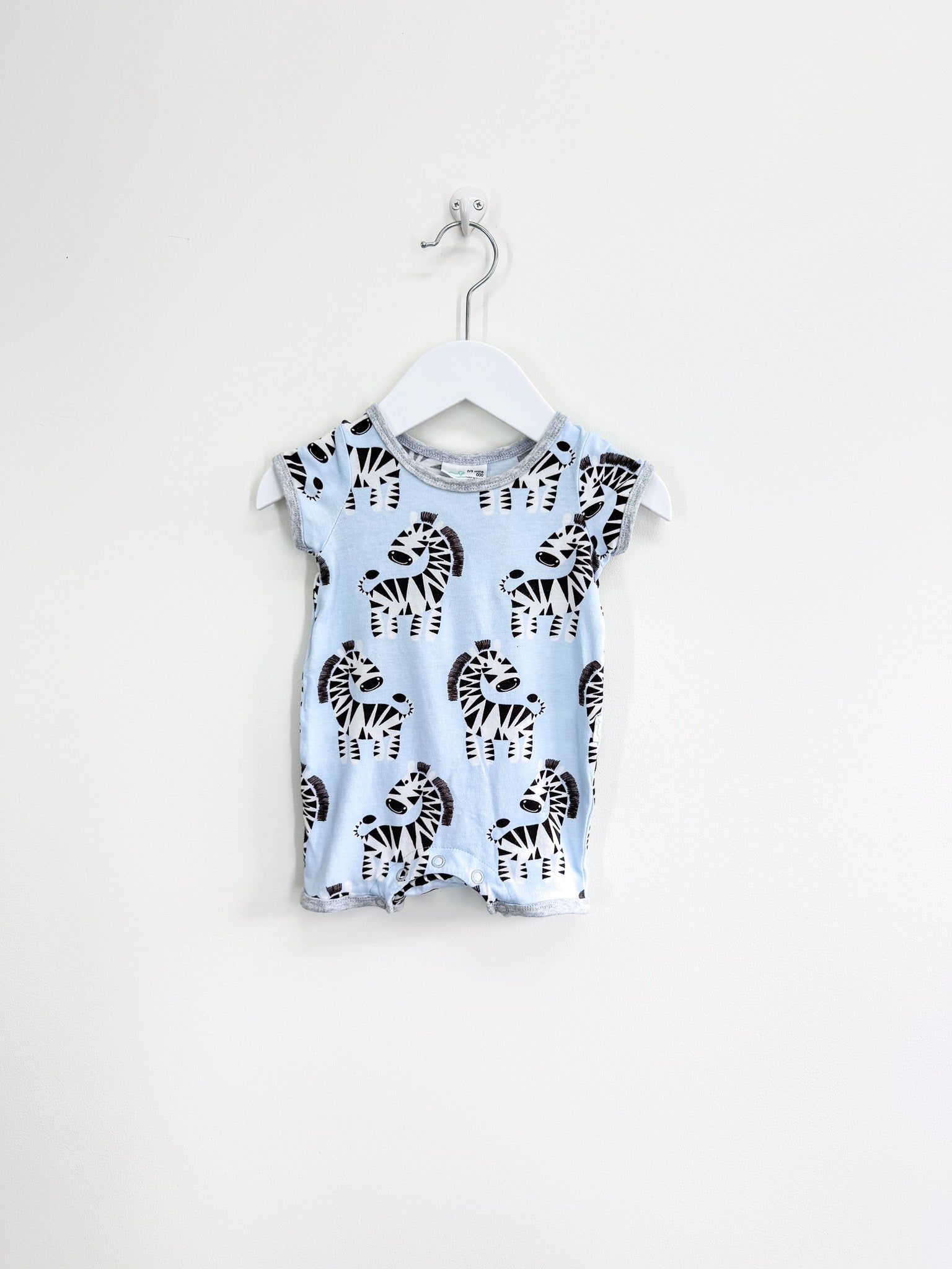 Peter Alexander zebra onesie (0-3m)