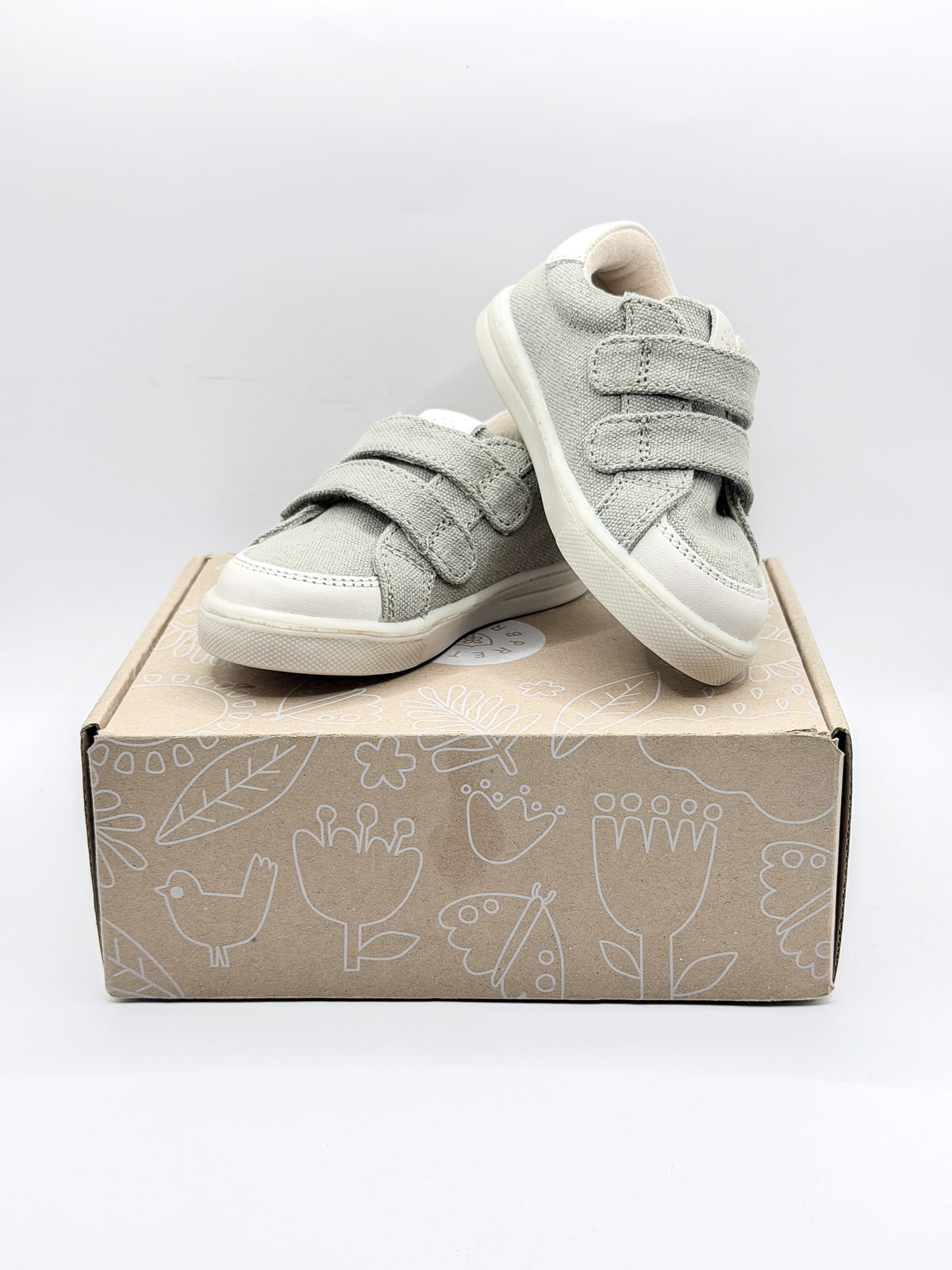 BNWT Pretty Brave otto trainers - khaki (21EU)