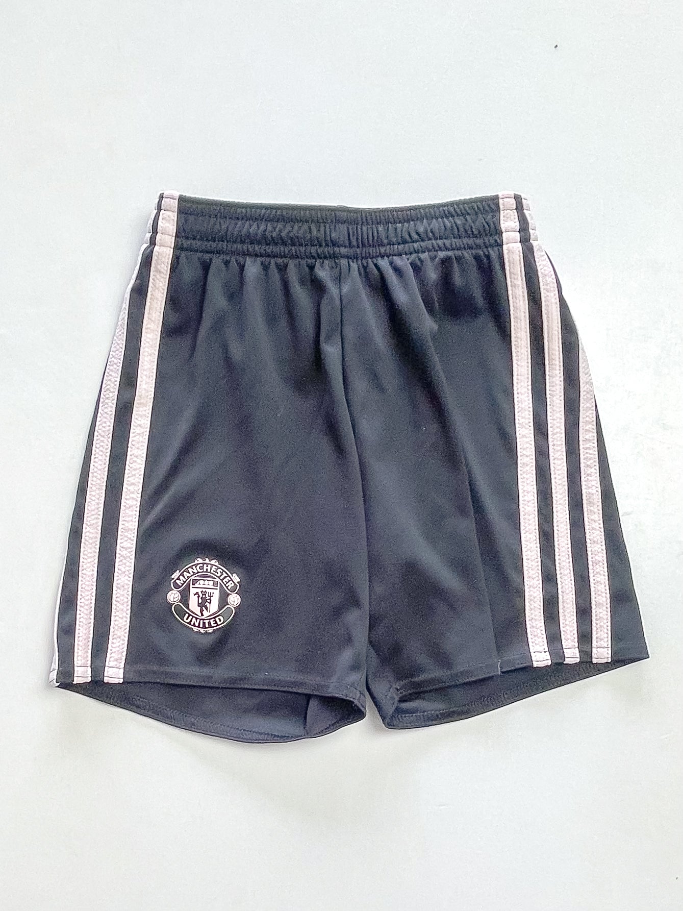 Adidas Manchester United shorts (5-6y)