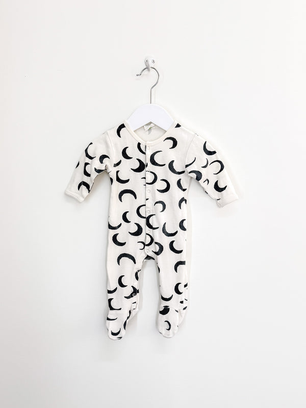 Nature Baby organic stretch & grow - crescent moons (0-3m)