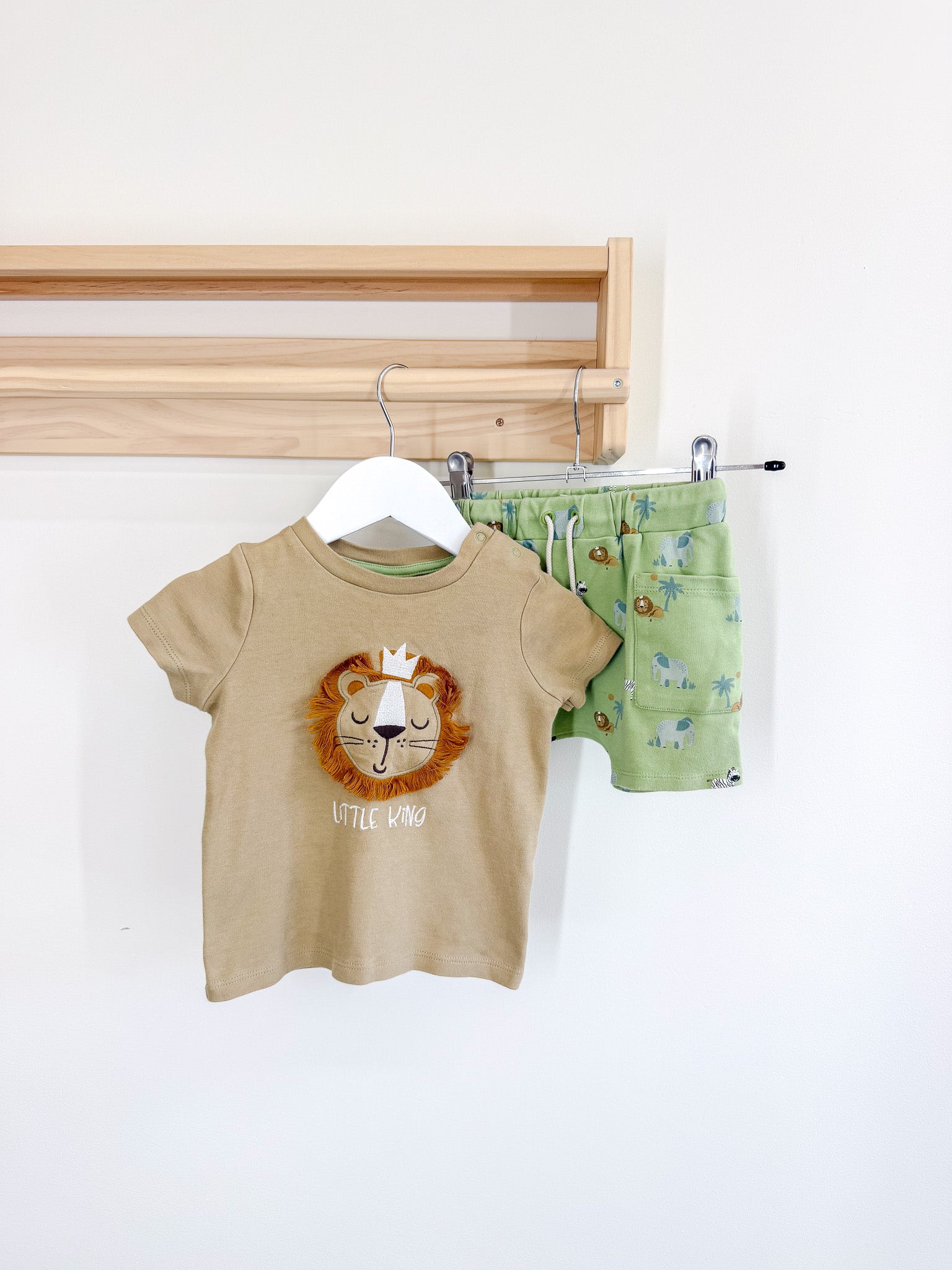 Little Bundle little king set (12-18m)