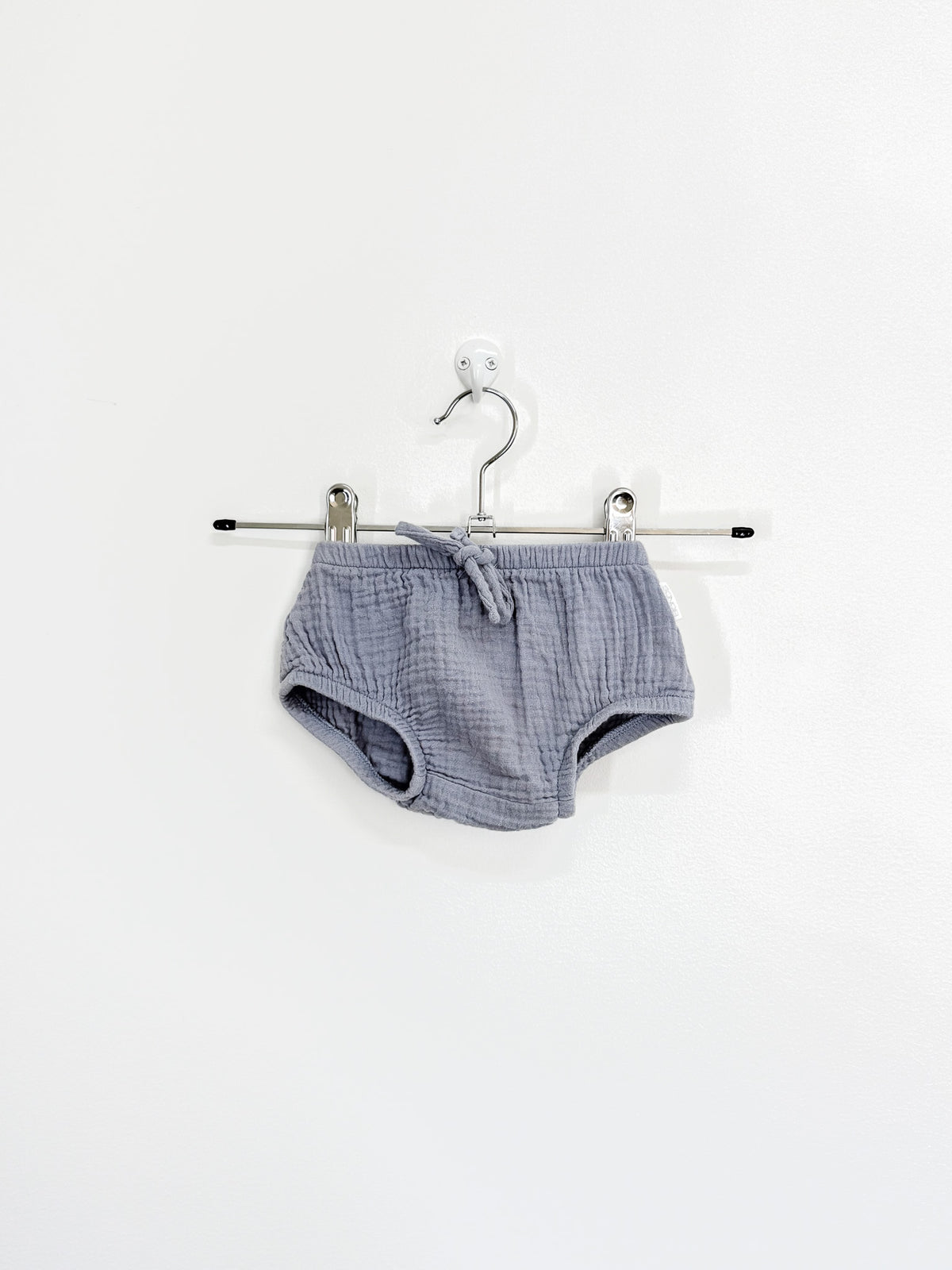 Bonds muslin bloomers (0-3m)