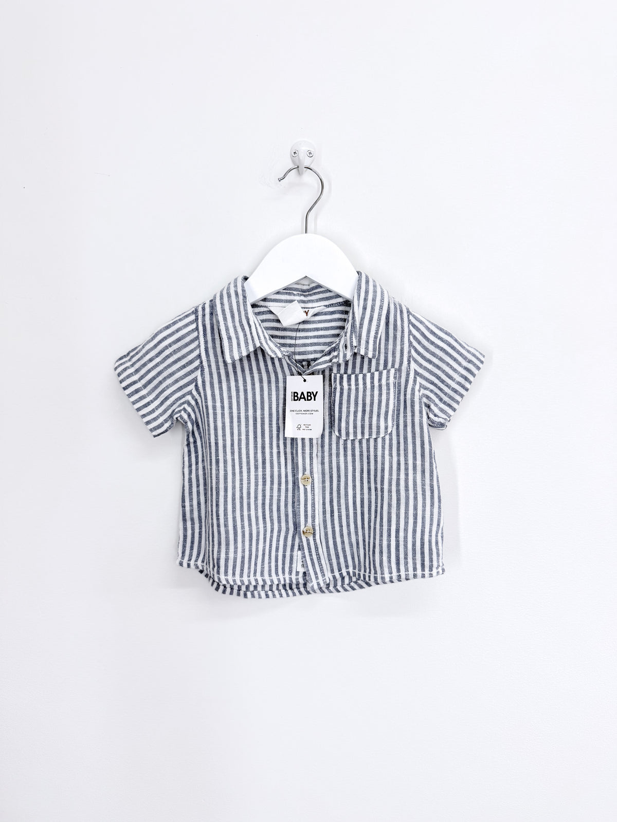 BNWT Cotton On Kids short sleeve linen blend button down shirt (6-12m)