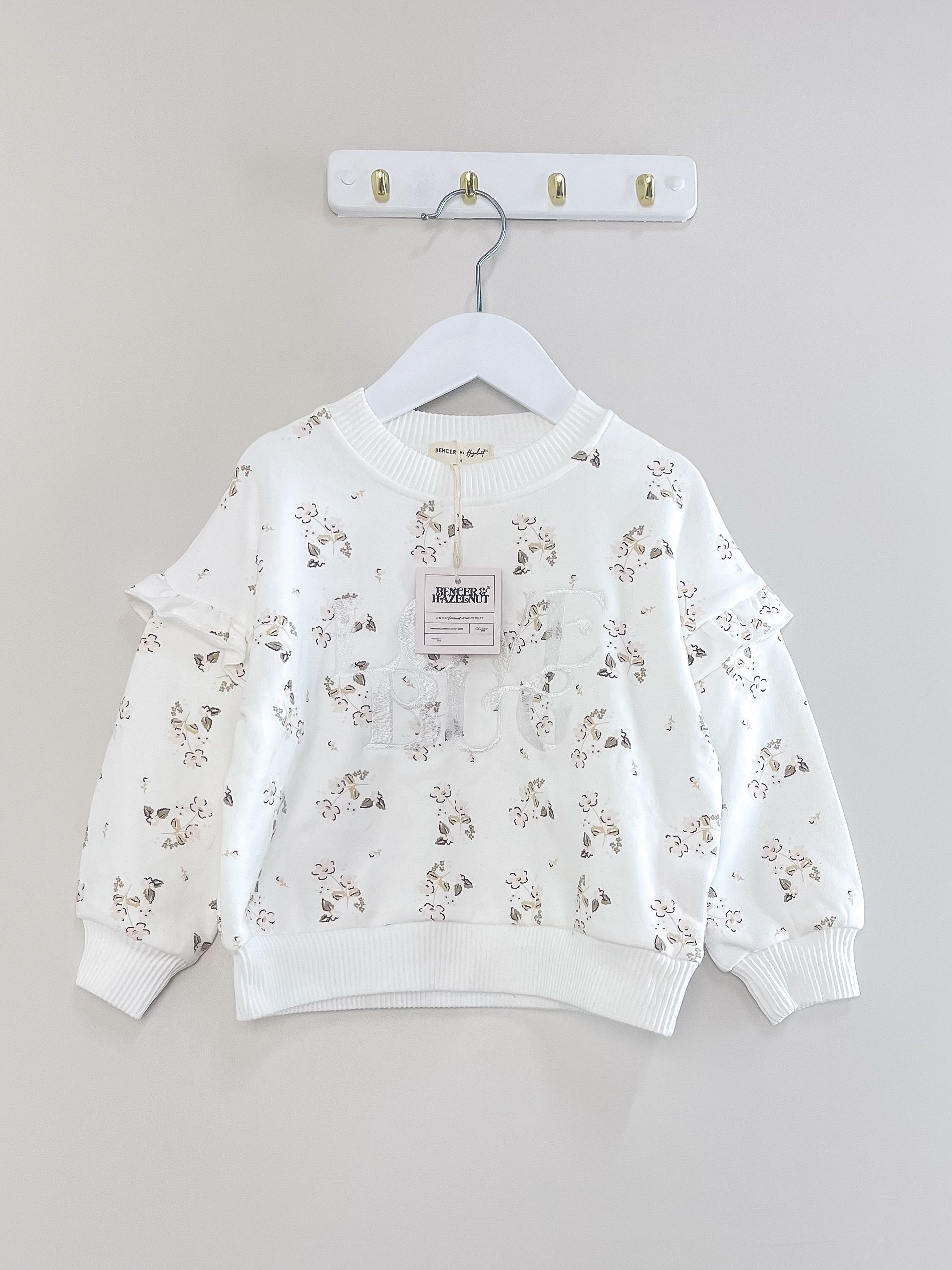 BNWT Bencer & Hazelbut love bug sweatshirt (4y)