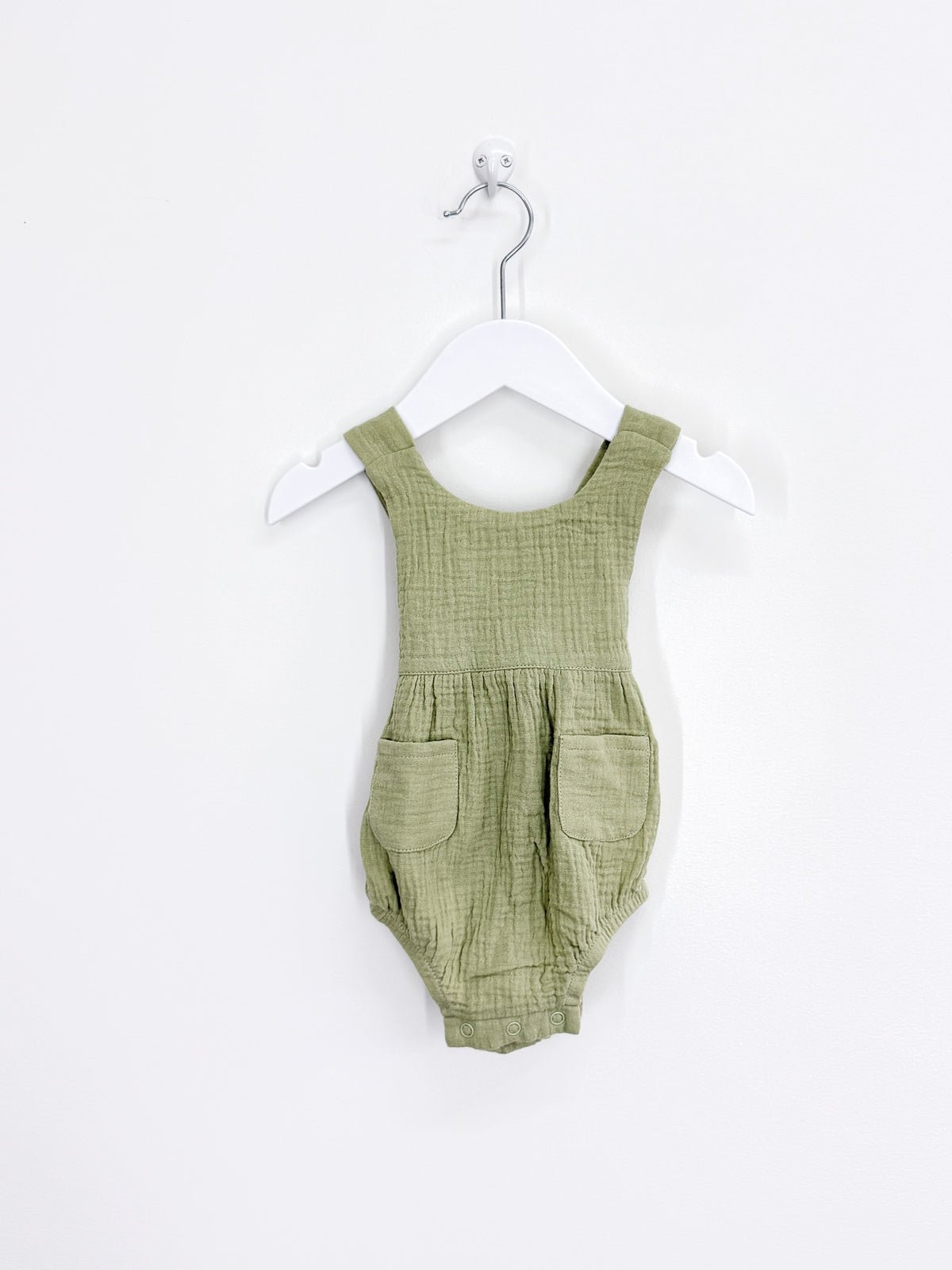Hello Poppet organic muslin charlie romper - green (3-6m)