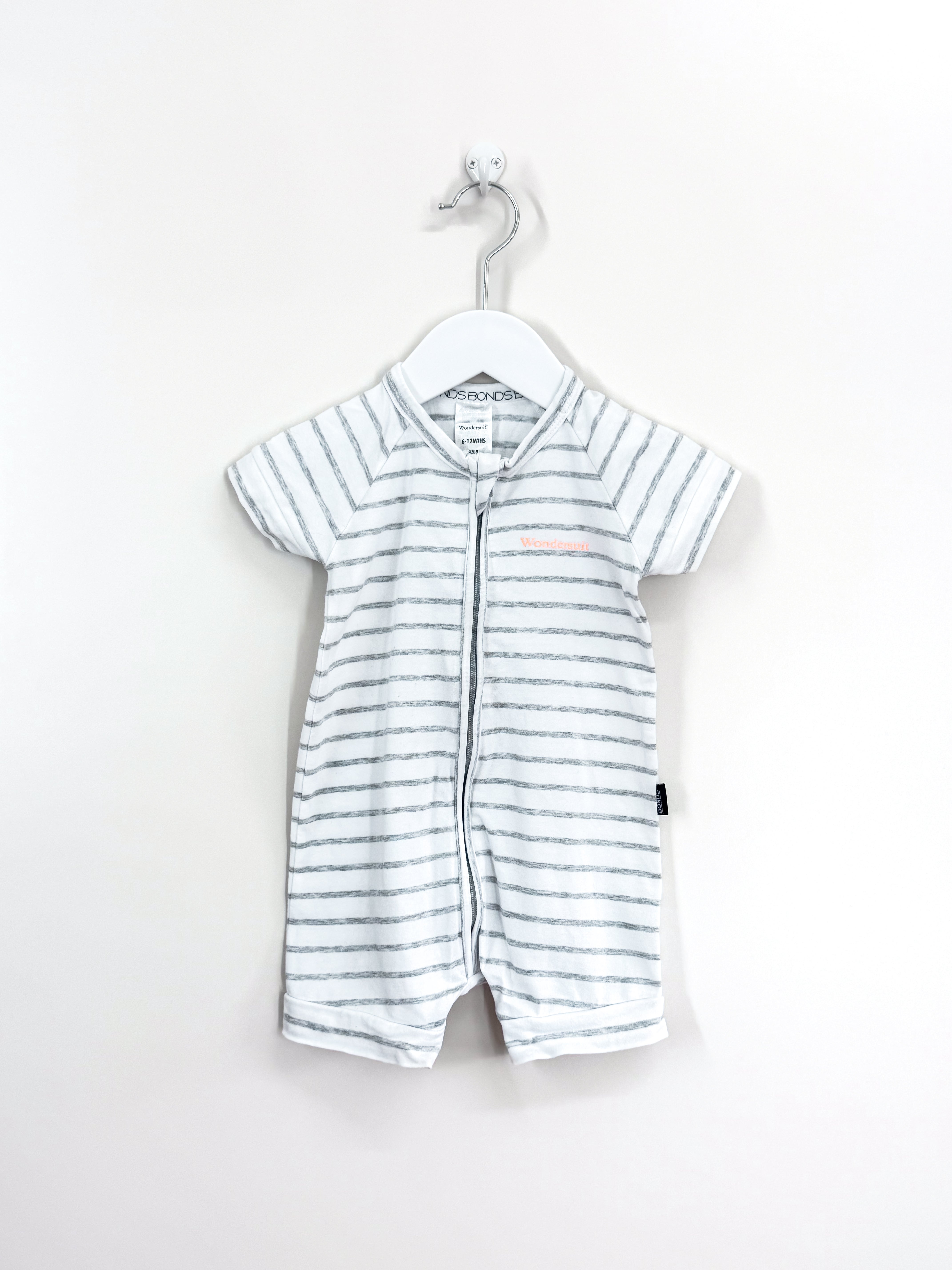 Bonds wondersuit - white grey stripe (3-6m)
