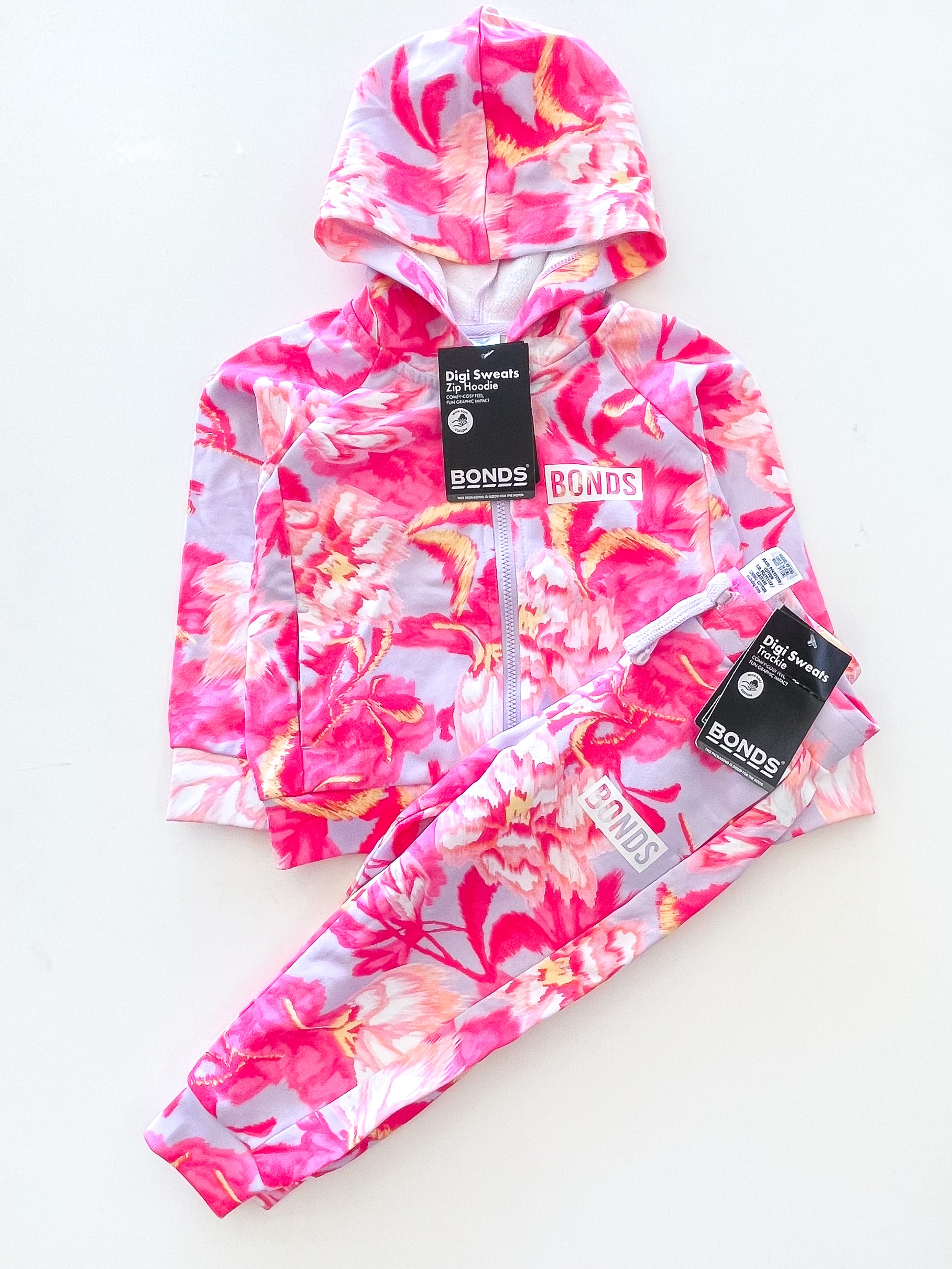 BNWT Bonds digi sweat set (18-24m)
