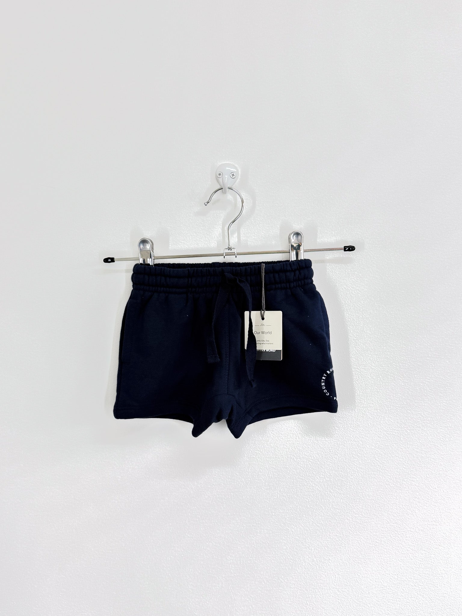 BNWT Country Road logo sweat shorts - navy (0-3m)