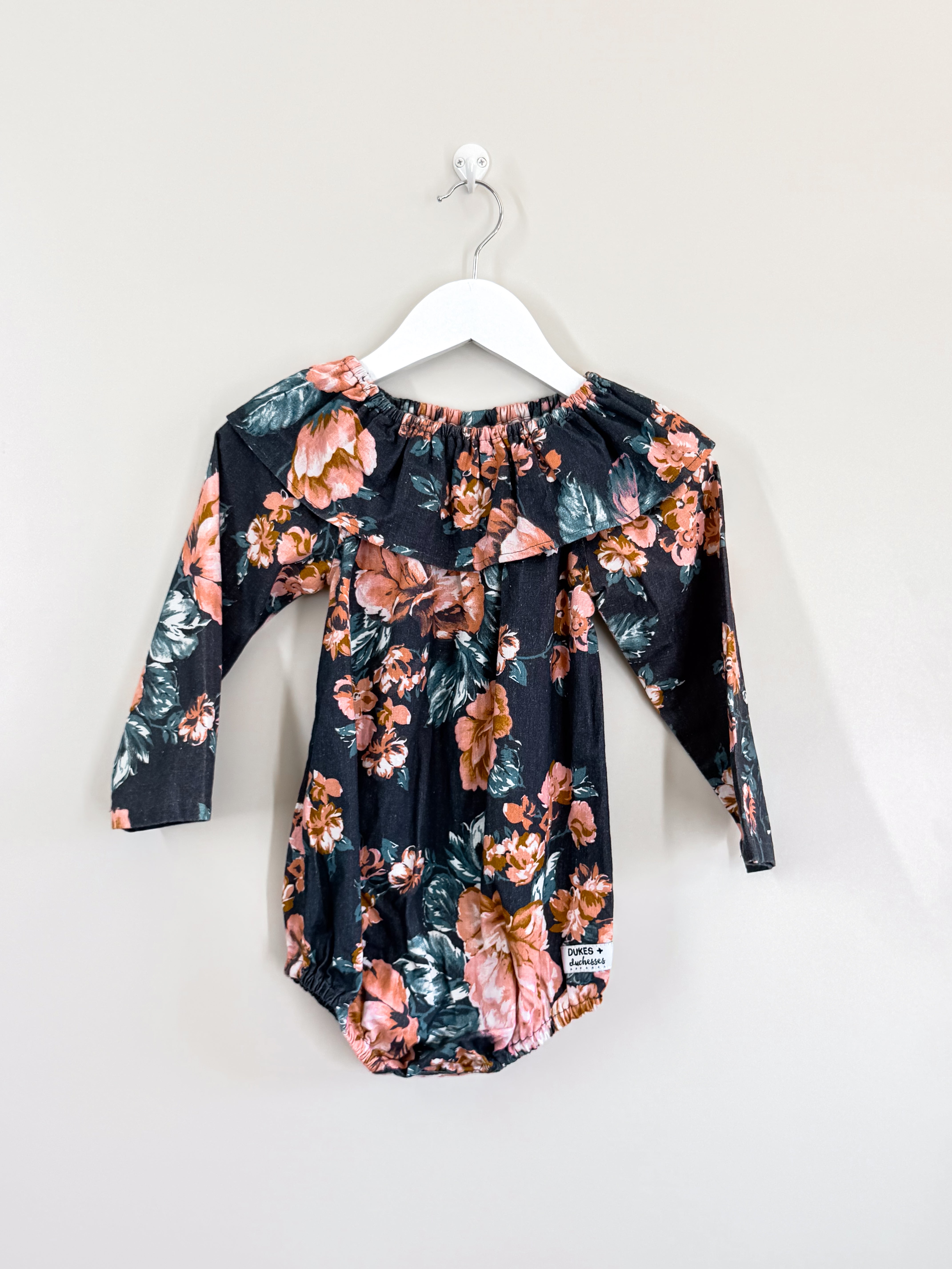Dukes + Duchesses linen blend floral bodysuit (3y)
