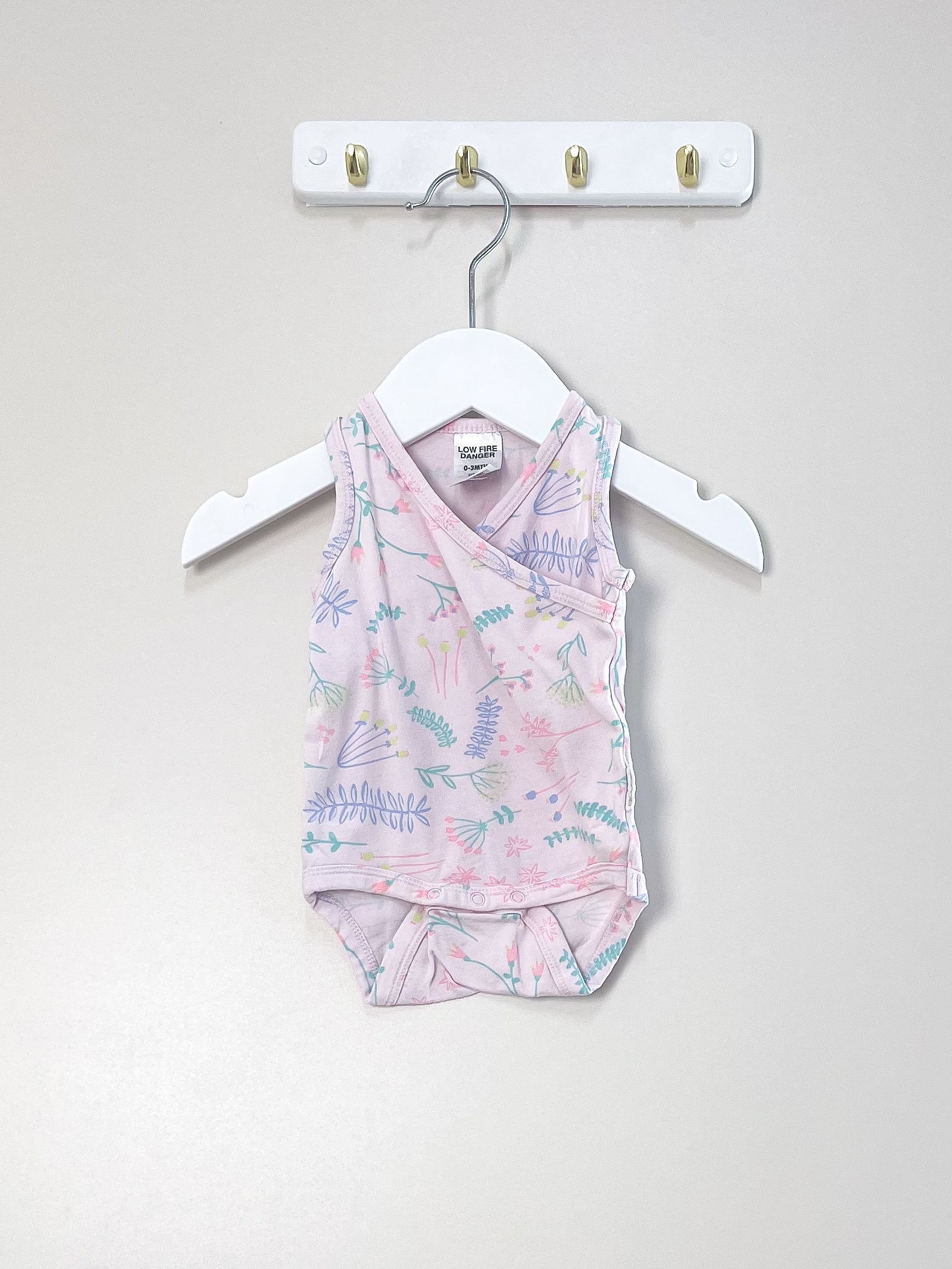 Bonds floral singletsuit (0-3m)