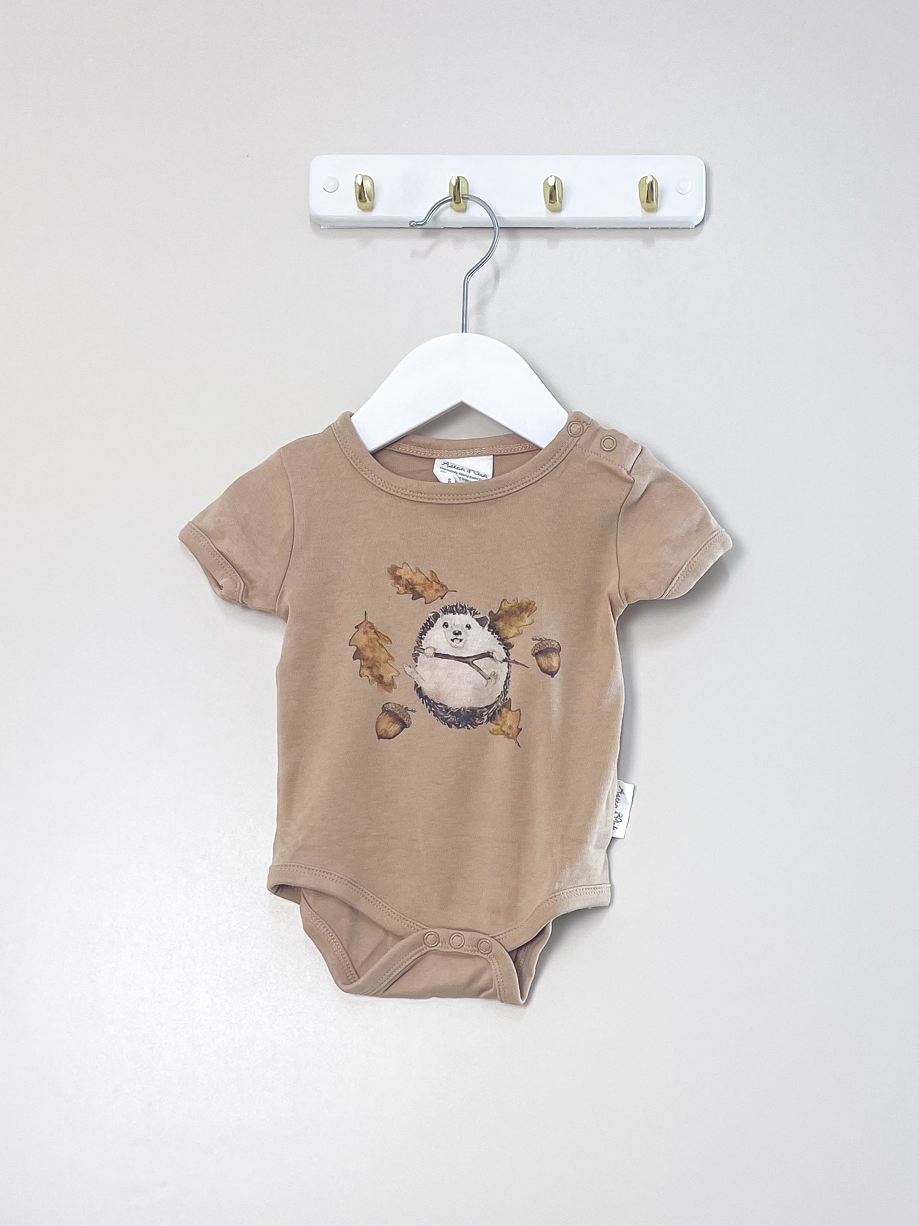 Aster & Oak organic hedgehog bodysuit (3-6m)