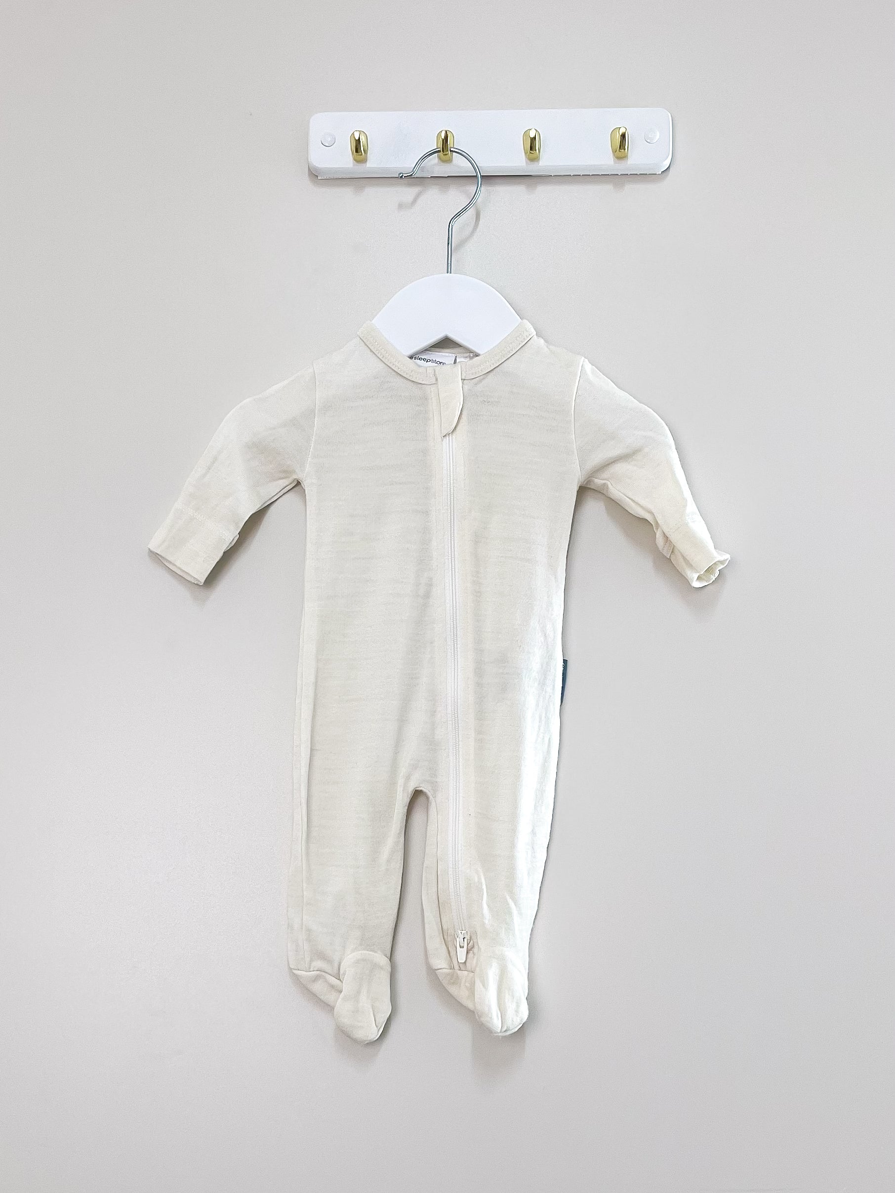 The Sleep Store merino zip onesie (prem)