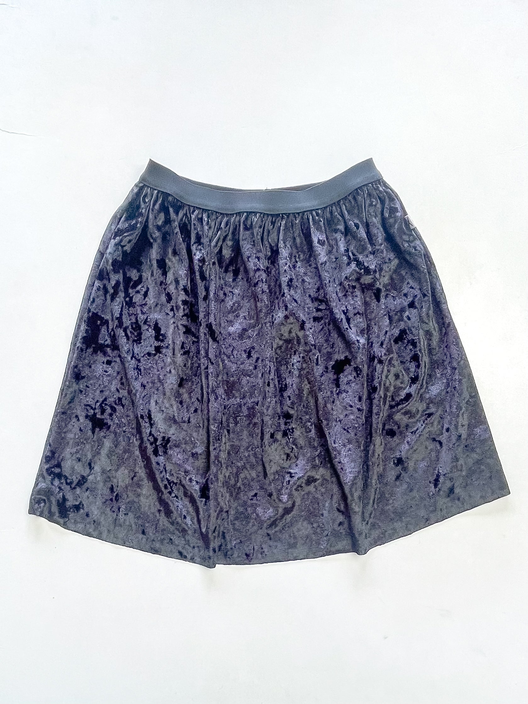BNWOT Minti velvet luxe skirt (6y)