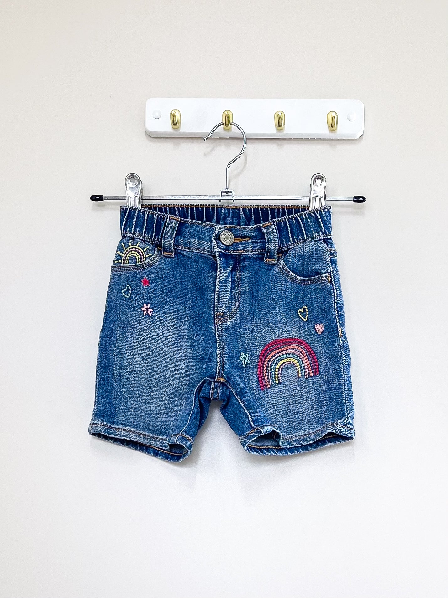 Gap denim embroidered rainbow shorts (3y)