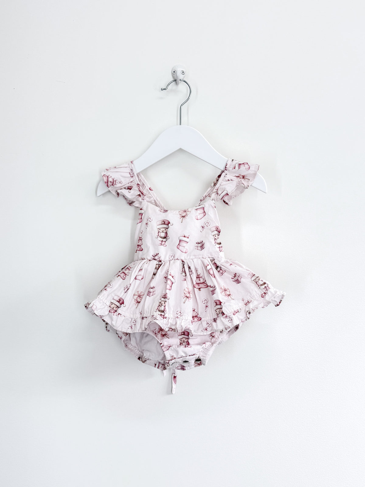 🎄 La Sienna pink xmas sunsuit romper (3-6m)