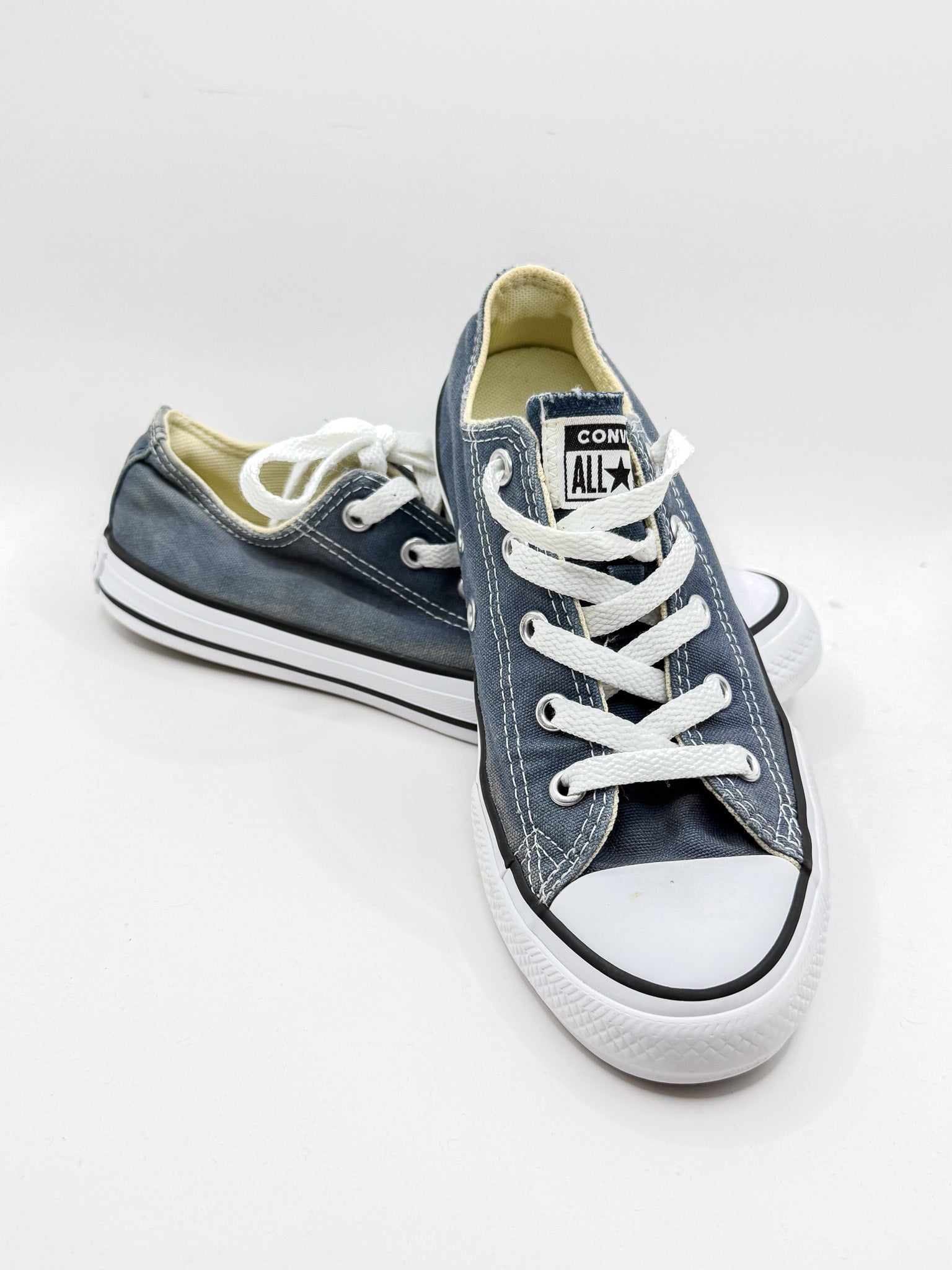 Converse CTAS lo top sneakers (33.5EU)