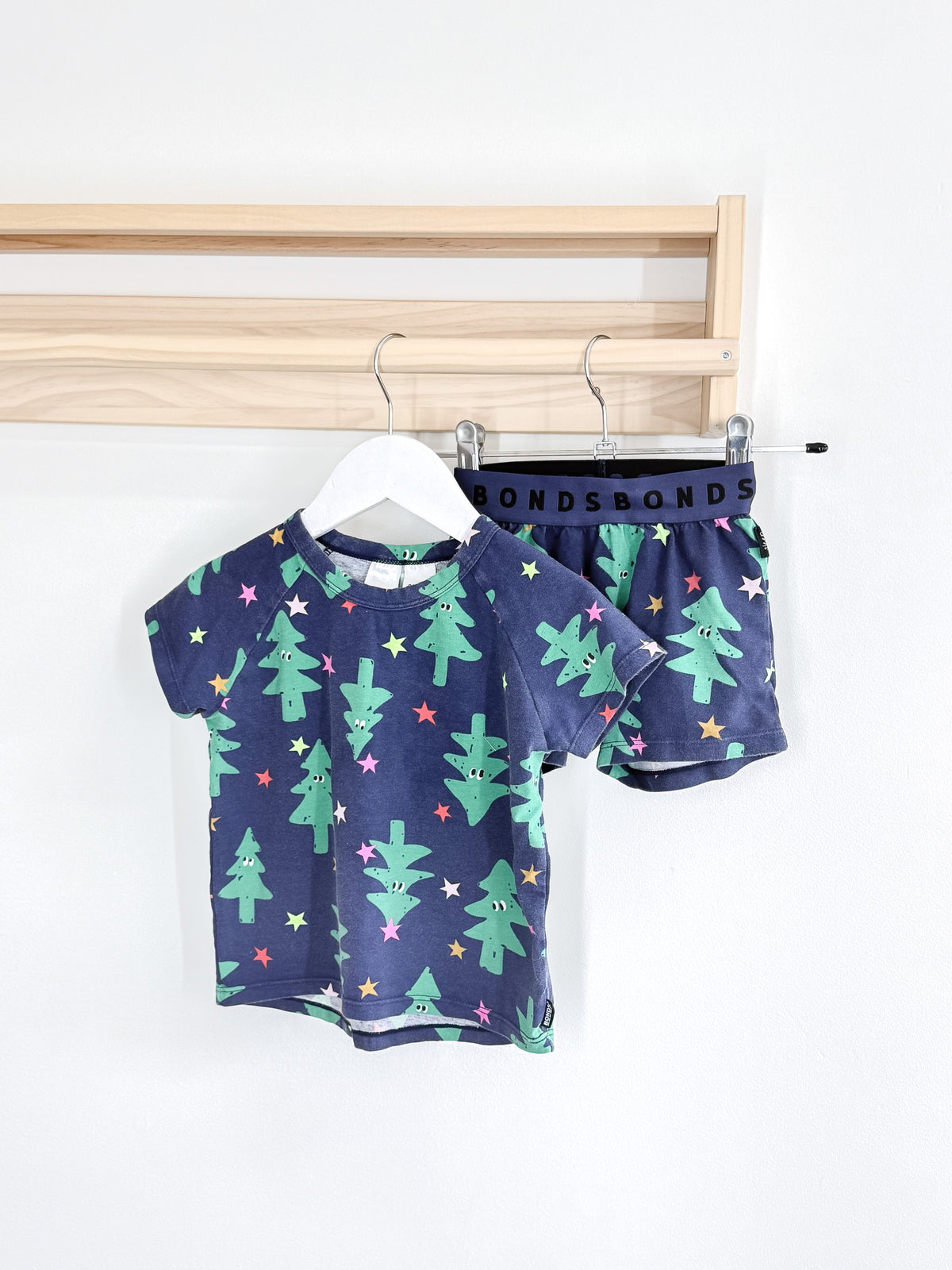 🎄 Bonds xmas PJ set (12-18m)