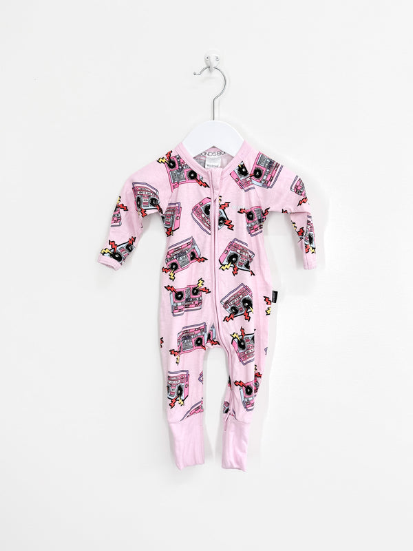 Bonds wondersuit - pink boom box (0-3m)